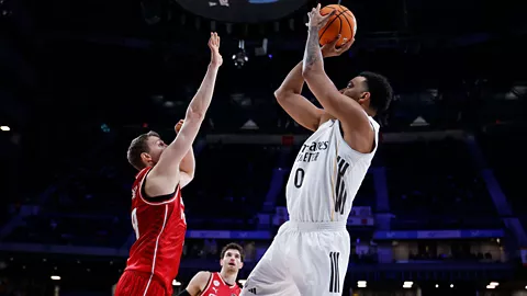 ND-LIGA-ENDESA-J10-RM-GIRONA-LYLES_1VC6242